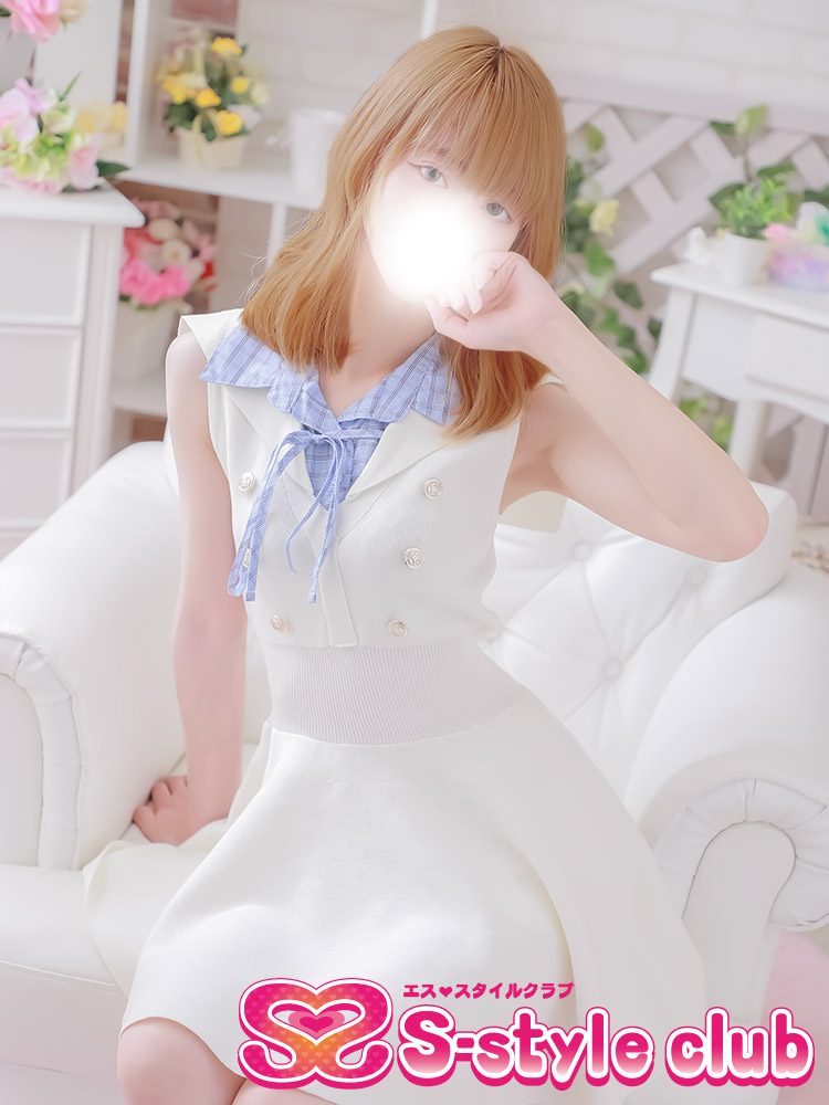   AKARI 綺麗 美乳