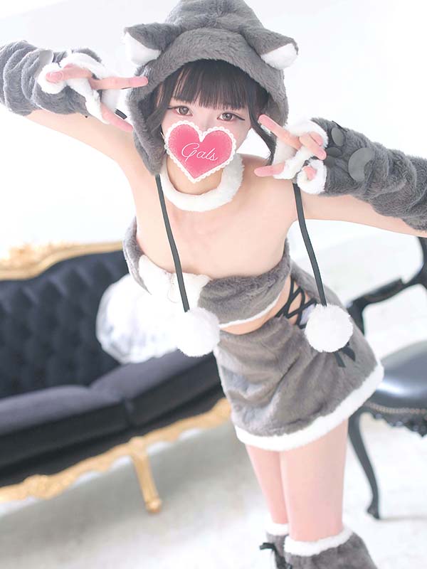 ギャルズネットワーク大阪 outcall escort service MOKA　3P:threesome(mmf&mff)OK