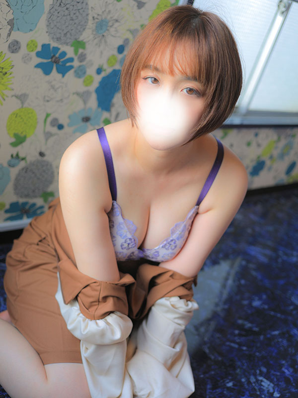 人妻・若妻デリヘル レディプレイス デリヘル KUMI