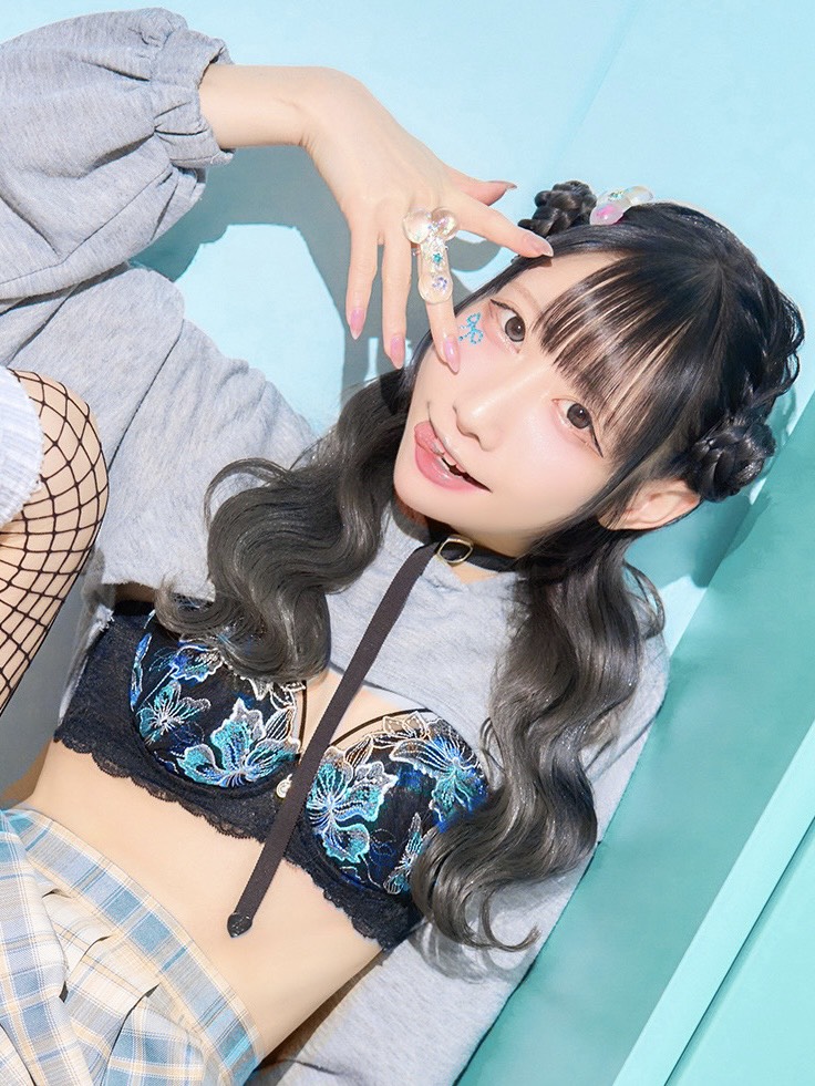 HENTAI Escort Club by E＋ デリヘル YUMA　KANZAKI