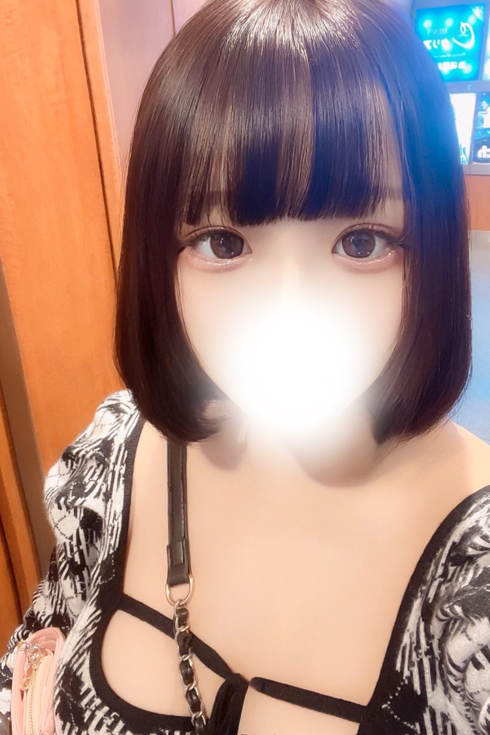 OMOTENASHI Girls in Shinjuku (업소)에스테틱/퇴폐마사지 SARA