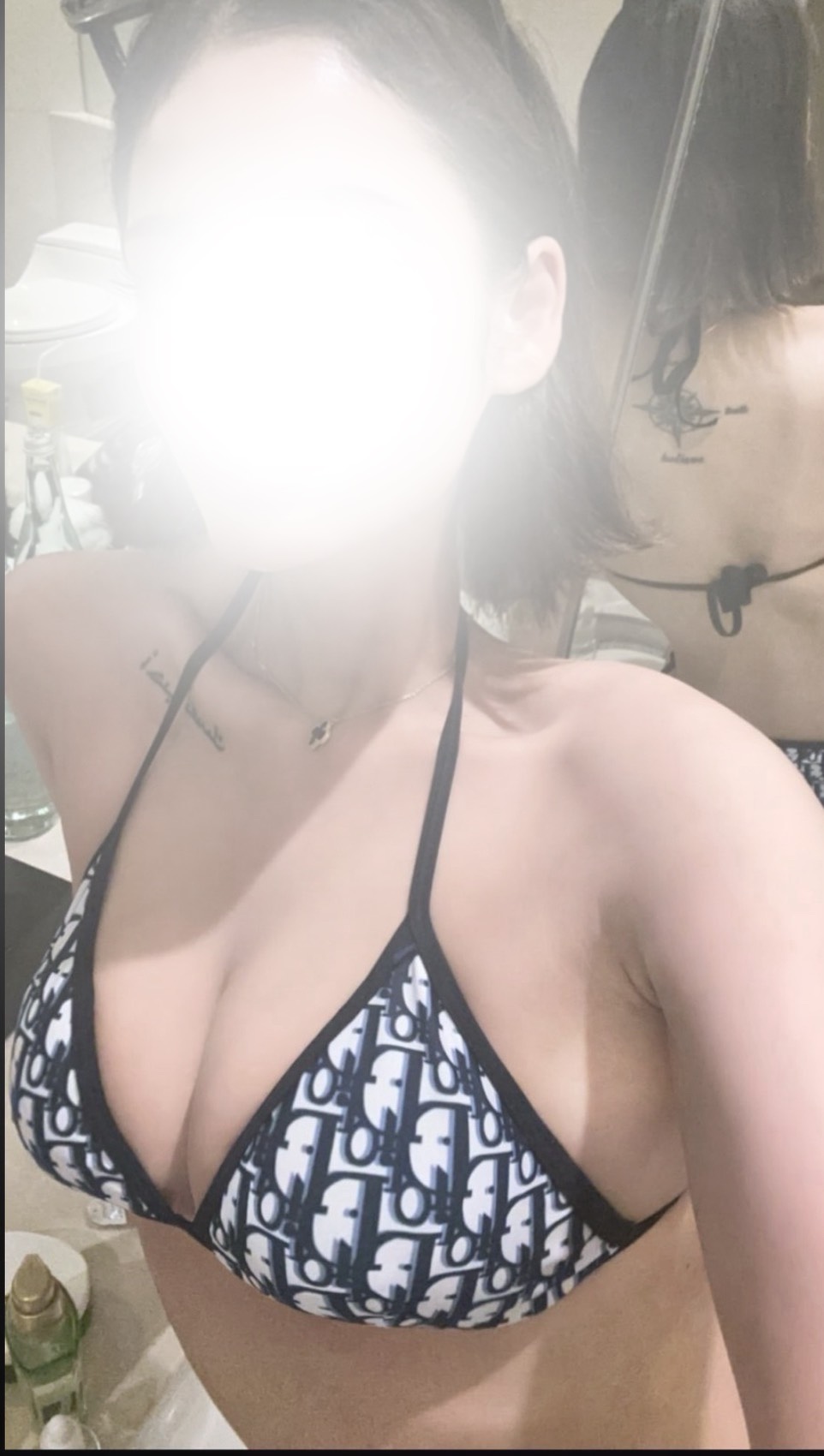 ミクト東京　Mict Tokyo outcall escort service AYANO