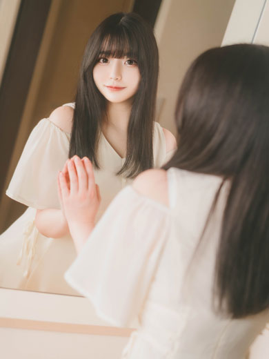Executive Japan outcall escort service KAGURAHINA