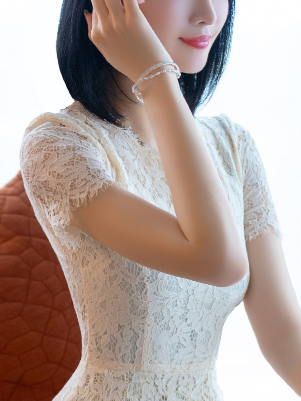 RENA TOKYO デリヘル KAEDE HIKARU