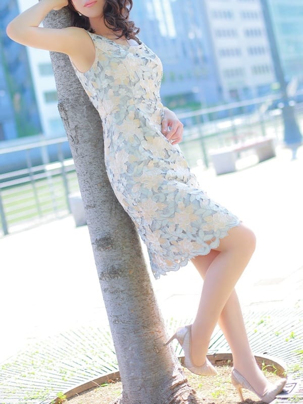 CASA BIANCA outcall escort service MIKOTO