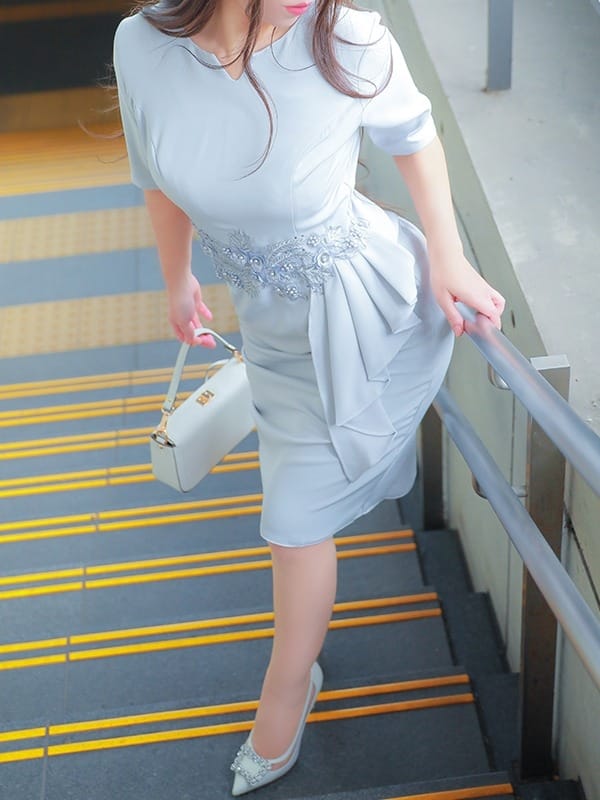 CASA BIANCA outcall escort service MIORI