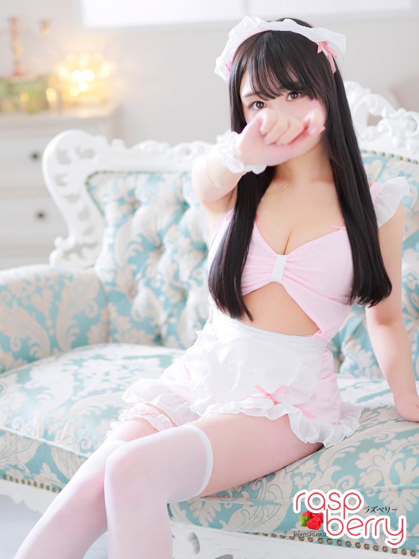 ラズベリー広島『信頼の証ヴィーナスグループ』 outcall escort service HARUKA　　　　　　　If you want to play with a petite and delicate woman, please choose her! However, she is so popular that it is difficult to make a reservation, so please contact us as soon as possible.