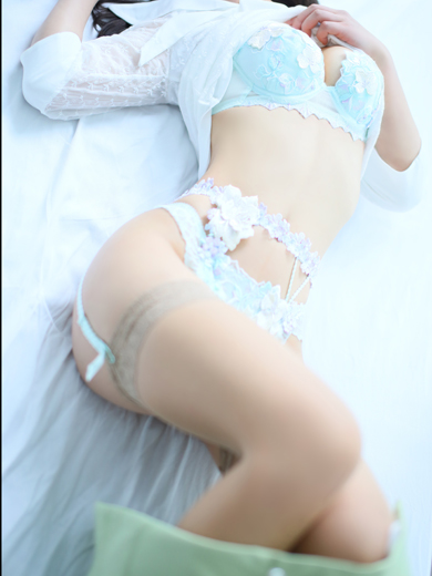 グランドオペラ福岡 outcall escort service SUI