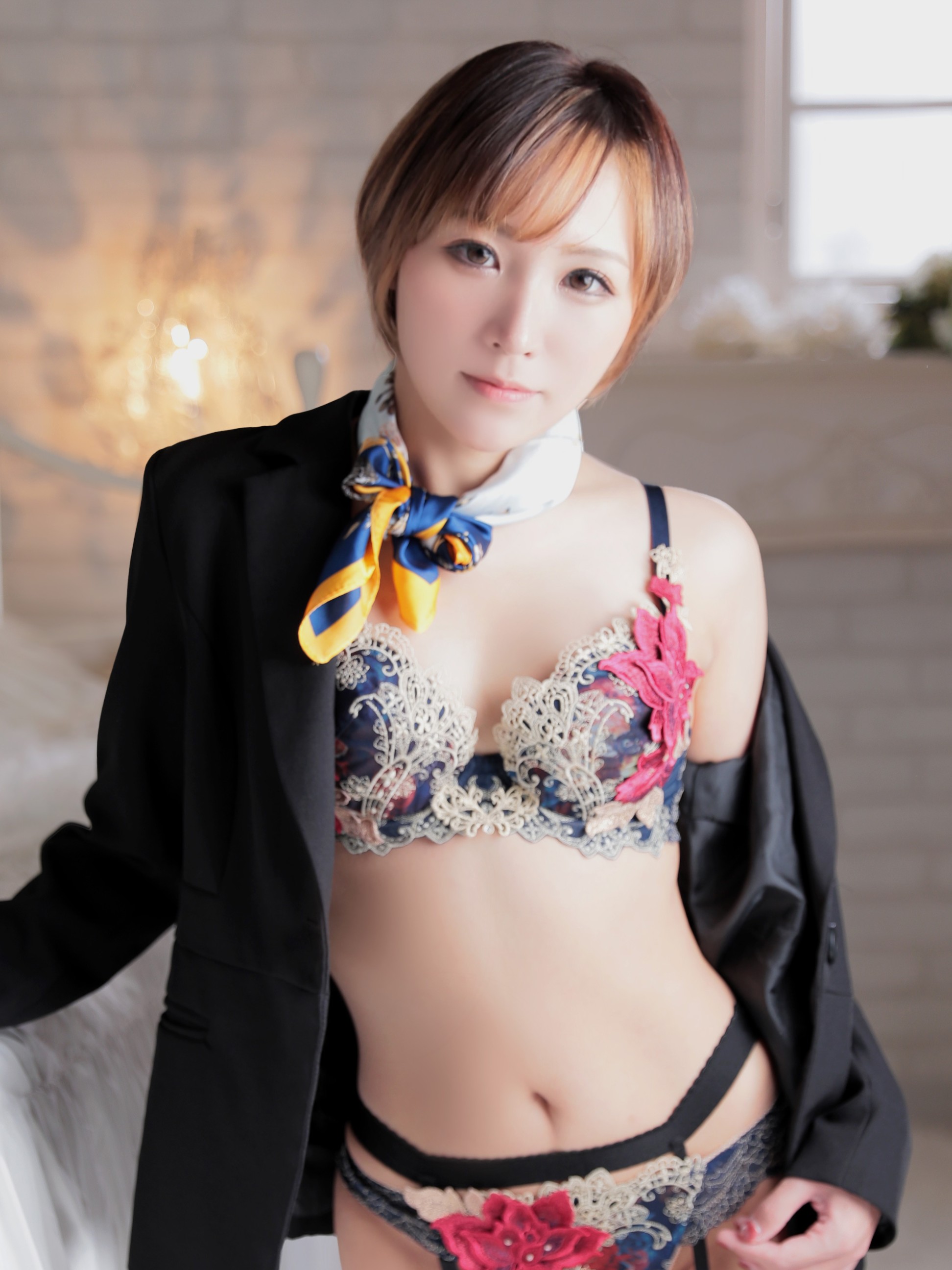 ココだけの話！！○○なお姉さんと遊べるお店！ 안마(데리버리) MEISA