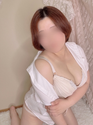ぴゅあぱい熊本♡ぽちゃかわ巨乳専門♡正直すぎる風俗♡返金保証店♡ outcall escort service RIKO