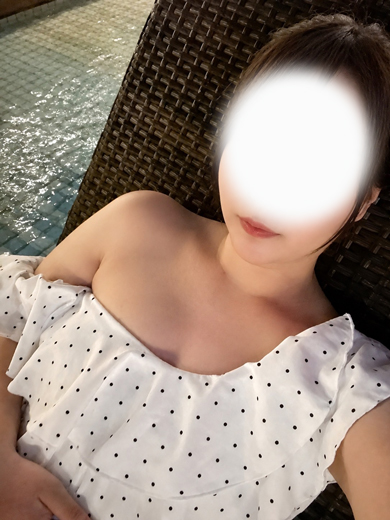 ナースと女医の出張マッサージ (출장)에스테틱/퇴폐마사지 콜걸 AYU
