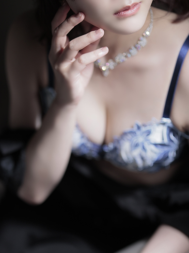 Royal LIPS VIP Fashion health,  Incall AN